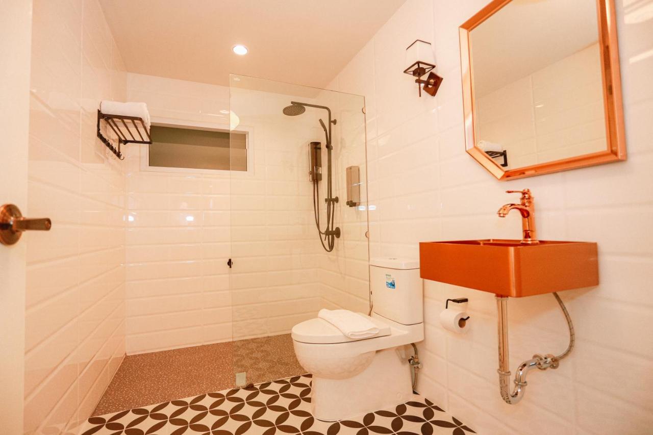 Ban Chamun Chertel Poshtel מראה חיצוני תמונה
