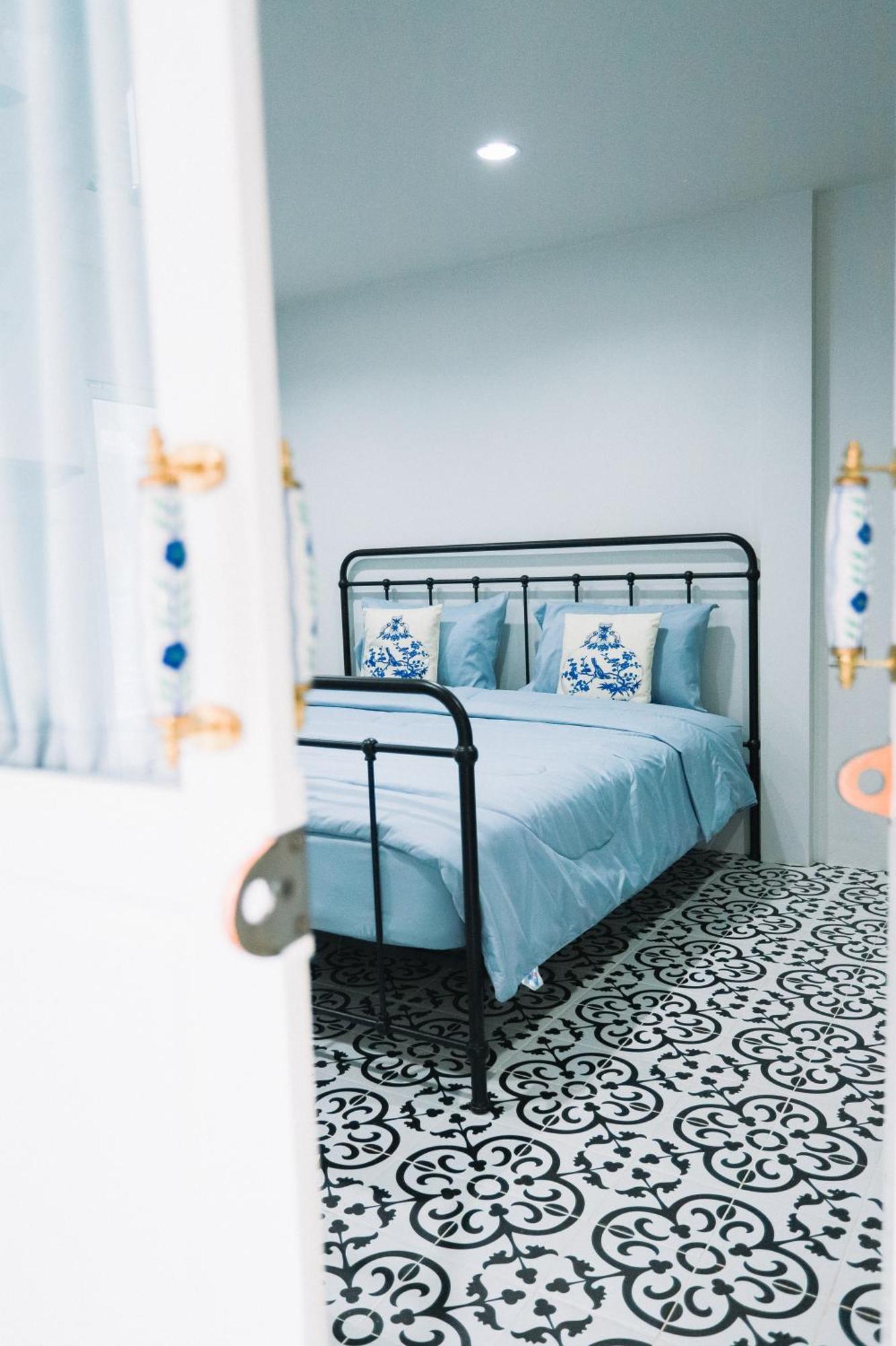 Ban Chamun Chertel Poshtel מראה חיצוני תמונה